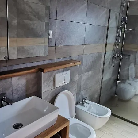 דירה Apartmaji Tmaynka *