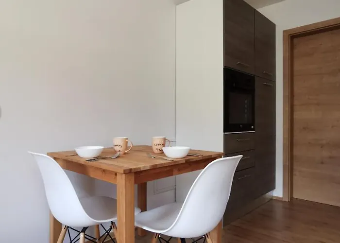 Apartmaji Tmaynka דירה *